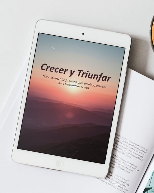 Portada del ebook Crecer y triunfar: claves para alcanzar tu mejor versión