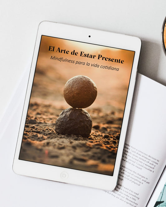 Portada del ebook El arte de estar presente: encontrá calma en un mundo que no para